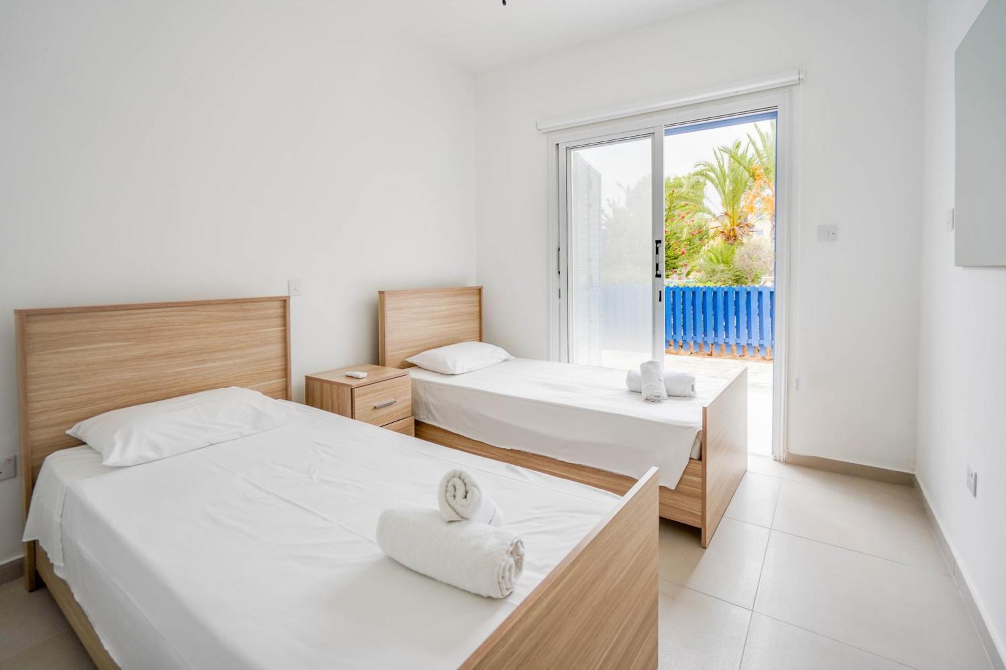 Resitour - Kings Palace Paphos Exterior photo